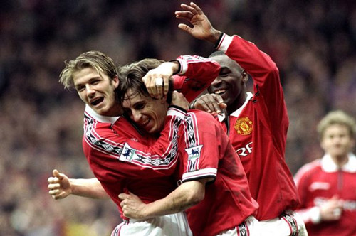 展示了其技 展示了其技