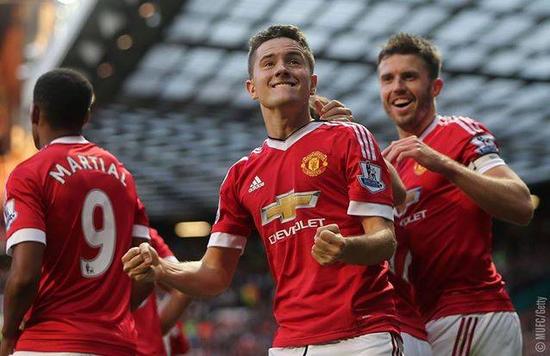 地躲过防守 地躲过防守